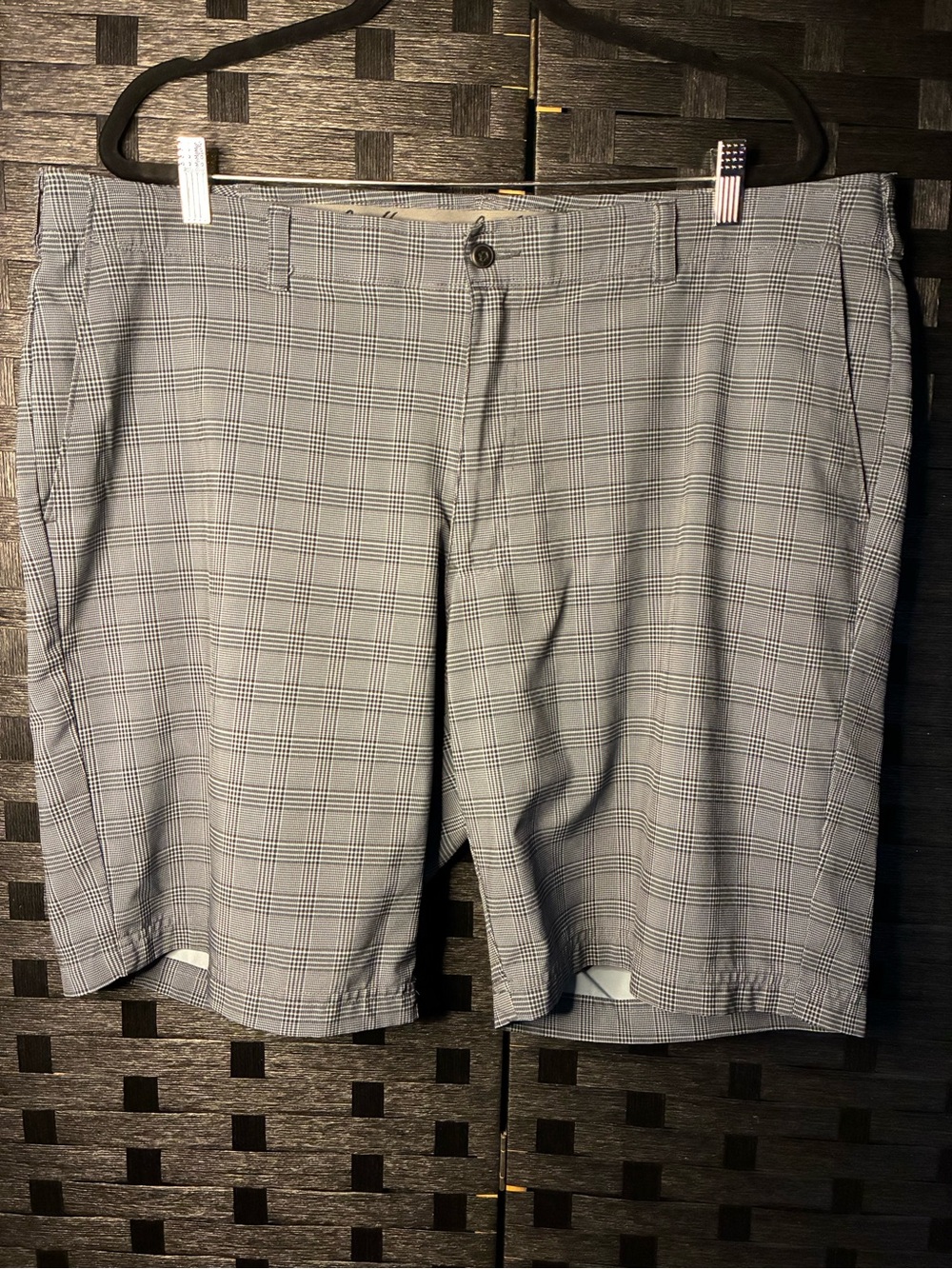 Hogan Gray Plaid Men’s Flat-Front Shorts